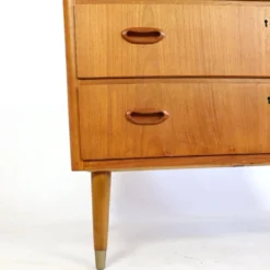 Commode en teck trois tiroirs