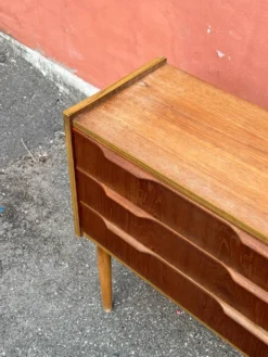 Commode en teck vintage danois / table de nuit, moderne du milieu du siècle, 1960
