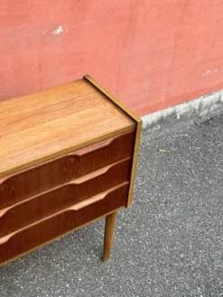Commode en teck vintage danois / table de nuit, moderne du milieu du siècle, 1960
