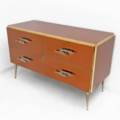 Commode en verre ambré avec détails en laiton, style mid-century modern