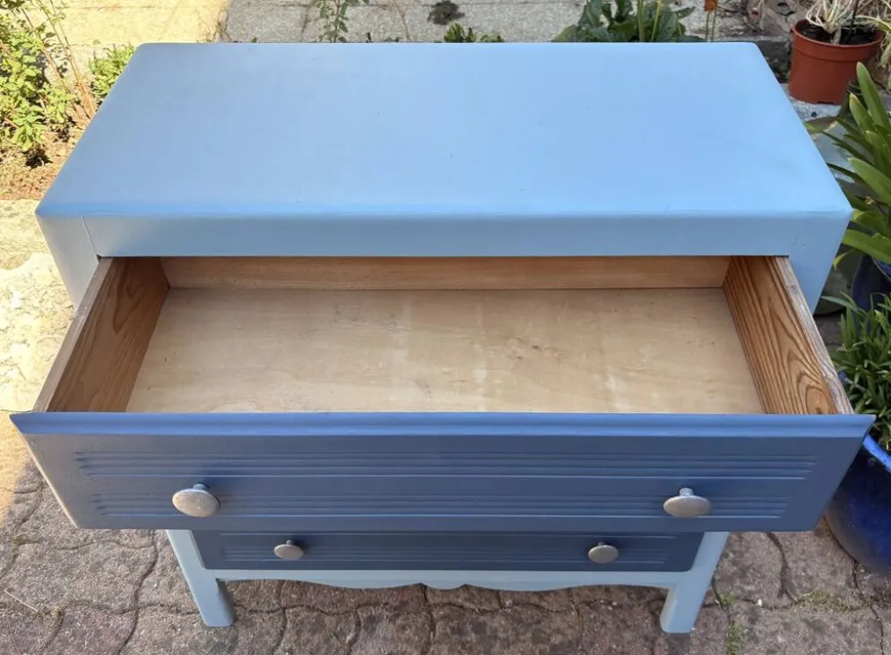 Commode, esprit bord de mer, chic et joyeux, vintage, années 50 / 60