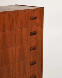 Commode haute en teck et chêne scandinave, années 1960