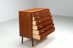 Commode Johannes Sorth en teck Nexo Mobelfabrik Danemark 1960