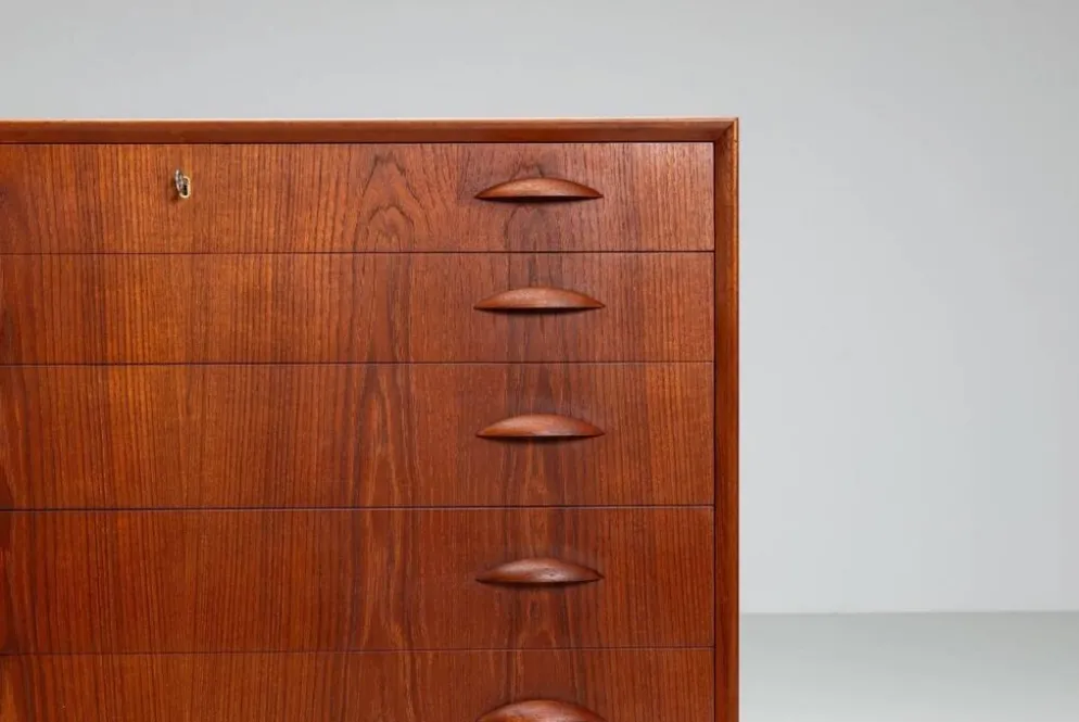 Commode Johannes Sorth en teck Nexo Mobelfabrik Danemark 1960