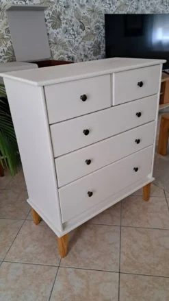 Commode lin