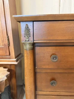 Commode Louis-Philippe en merisier – 4 tiroirs