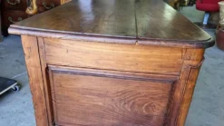 Commode louis xv 2 tiroirs en chene clair du xviii ème siecle ref je