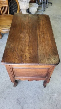 Commode louis xv 2 tiroirs en chene clair du xviii ème siecle ref je