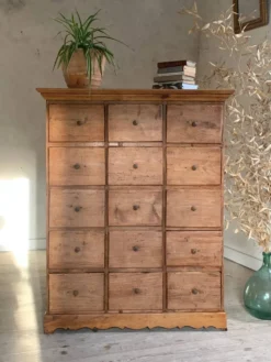 Commode, meuble de mercerie, de métier vintage