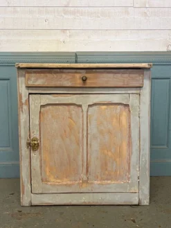 Commode parisienne patinée