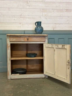 Commode parisienne patinée