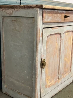 Commode parisienne patinée