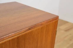 Commode petite de style mid-century par Børge Mogensen pour Søborg Møbelfabrik, Danemark, années 1960.
