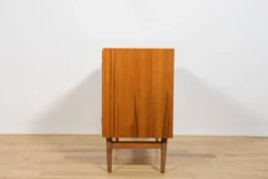 Commode petite de style mid-century par Børge Mogensen pour Søborg Møbelfabrik, Danemark, années 1960.