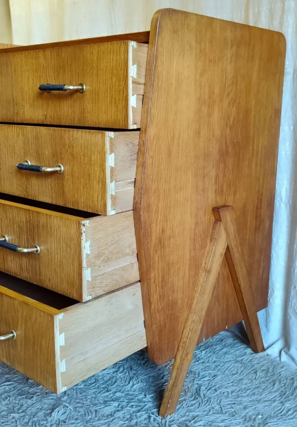 Commode pieds compas en bois - années 50/60