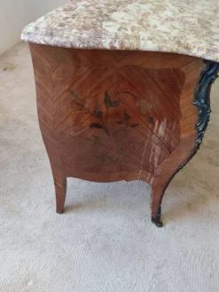 Commode plus table de chevet style louis xv