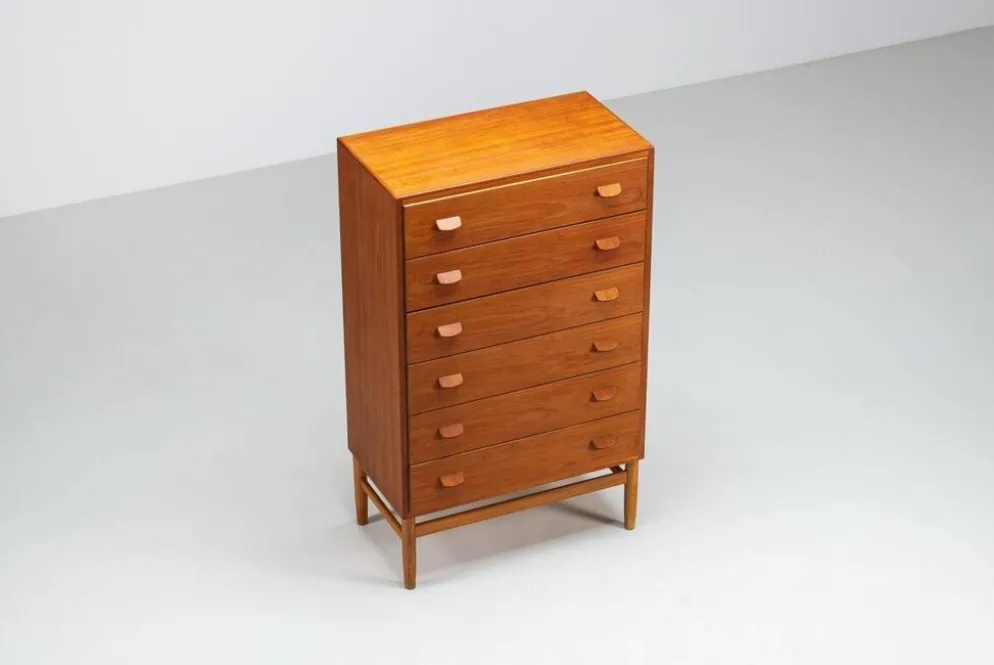 Commode Poul M. Volther modèle F17 en teck et chêne FDB Møbler Danemark 1960