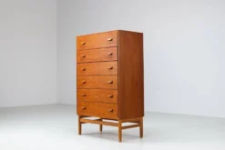 Commode Poul M. Volther modèle F17 en teck et chêne FDB Møbler Danemark 1960