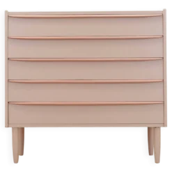 Commode rose danoise des années 1970, quatre tiroirs, placage de teck.