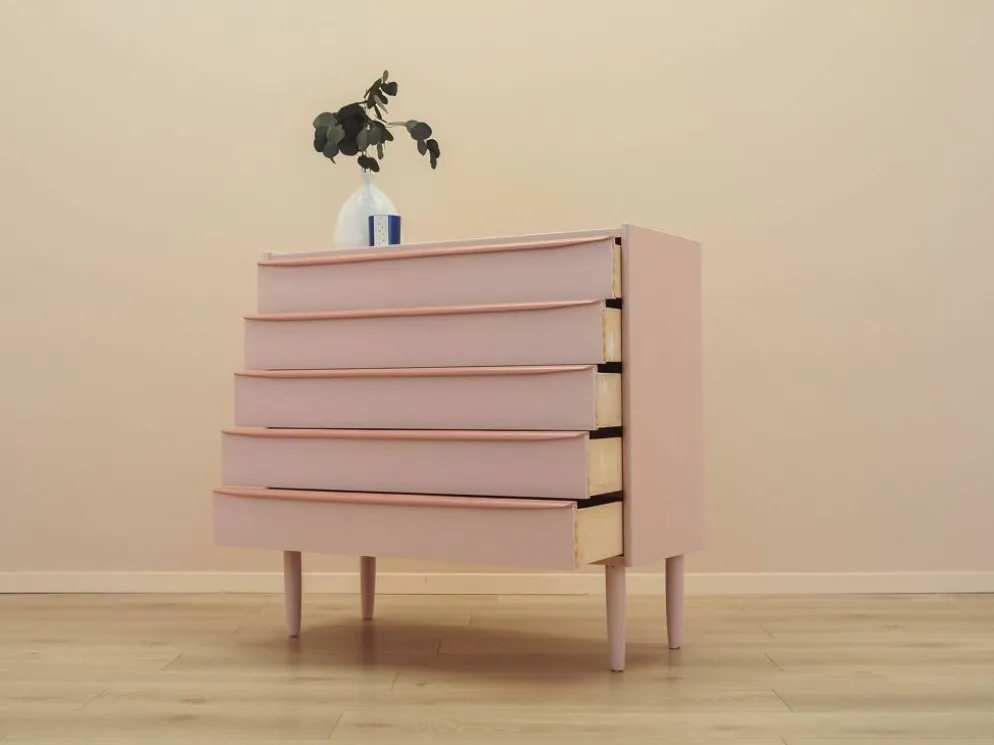 Commode rose danoise des années 1970, quatre tiroirs, placage de teck.