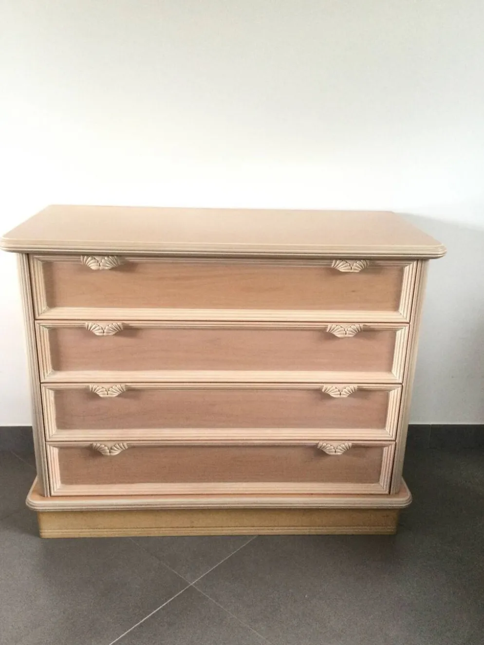 Commode Rose Quatre Tiroirs