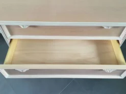 Commode Rose Quatre Tiroirs