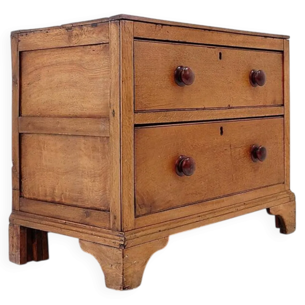 Commode rustique avec deux tiroirs et pieds sculptés - 1930