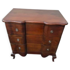 Commode sauteuse galbée style Louis XV