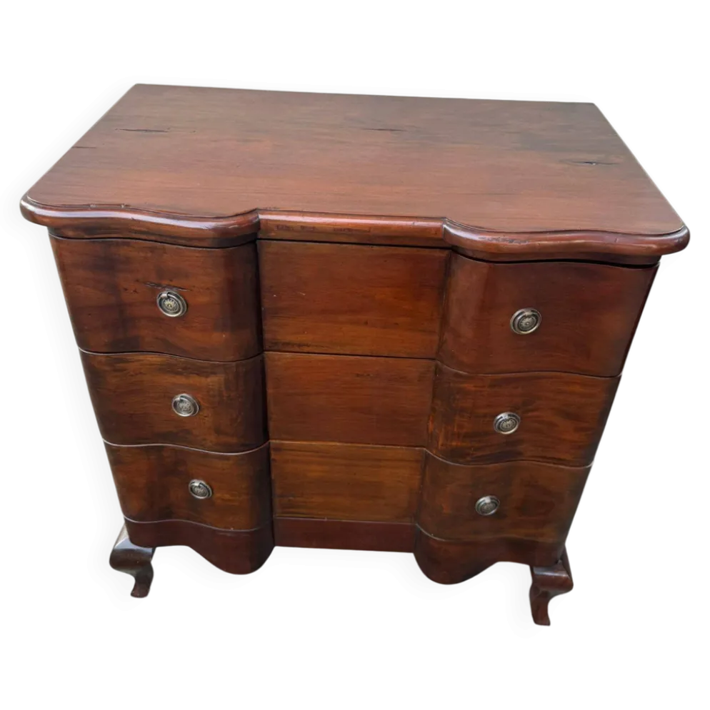 Commode sauteuse galbée style Louis XV