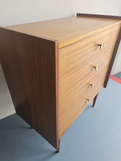 Commode scandinave