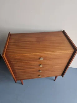 Commode scandinave