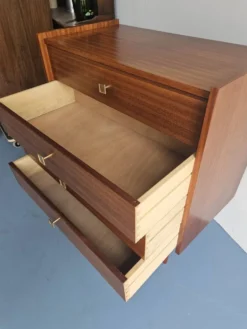 Commode scandinave