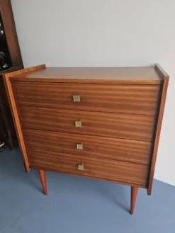 Commode scandinave