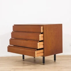 Commode scandinave en teck à quatre tiroirs – 1970