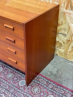 Commode scandinave en teck vintage années 60