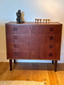 Commode scandinave vintage en teck