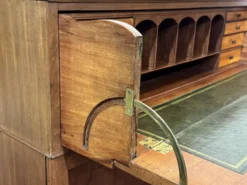 Commode secrétaire anglaise 19ème en acajou