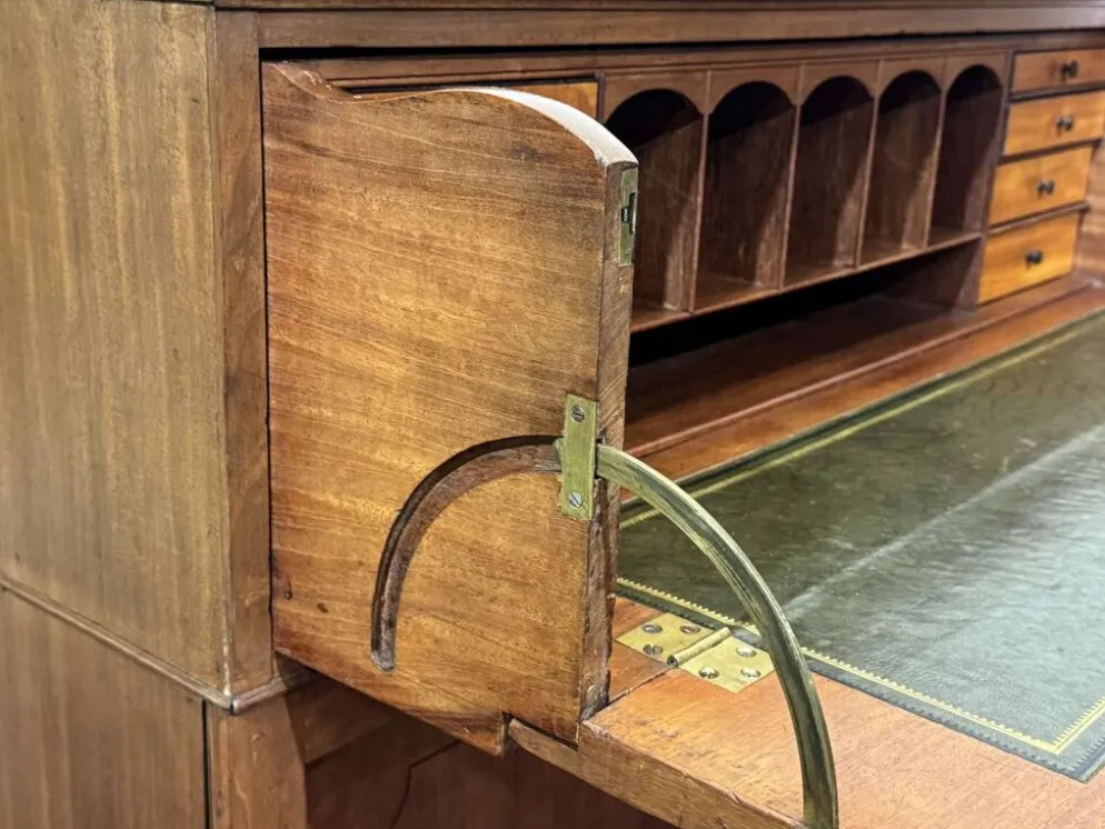 Commode secrétaire anglaise 19ème en acajou