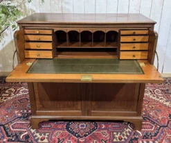 Commode secrétaire anglaise 19ème en acajou
