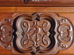 Commode, secrétaire, bibliothèque: meuble 3 en 1