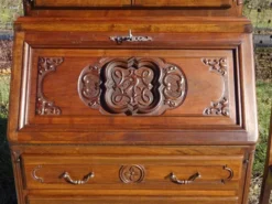 Commode, secrétaire, bibliothèque: meuble 3 en 1