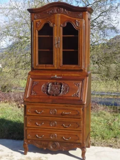 Commode, secrétaire, bibliothèque: meuble 3 en 1