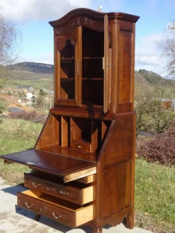 Commode, secrétaire, bibliothèque: meuble 3 en 1