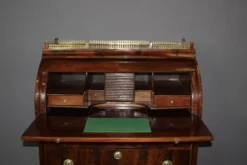 Commode Secrétaire à Cylindre en Acajou XIX