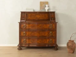Commode secrétaire italienne, vers les années 1920.