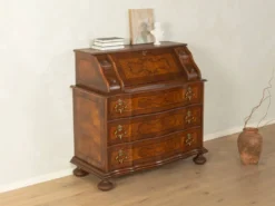 Commode secrétaire italienne, vers les années 1920.