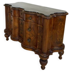 commode serpentine en noyer ancien