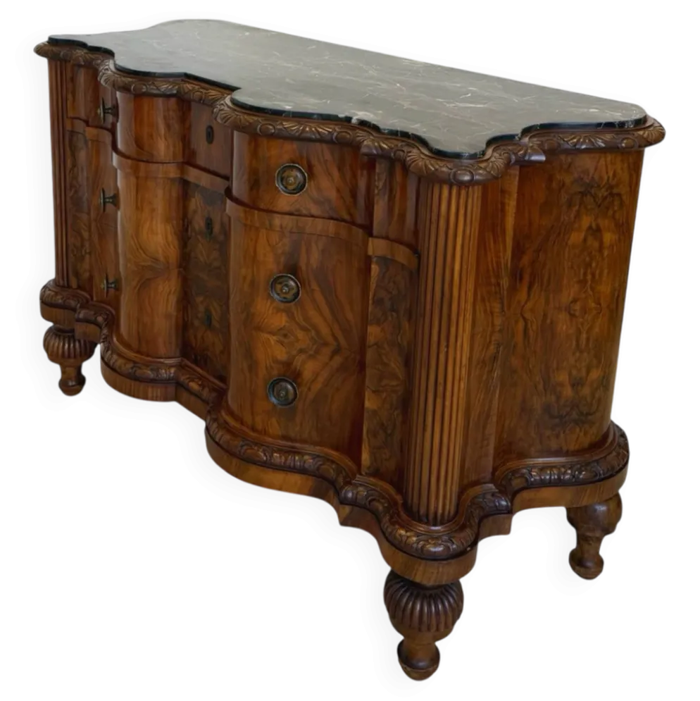 commode serpentine en noyer ancien