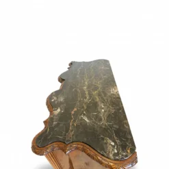 commode serpentine en noyer ancien