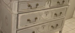Commode style louis 16 ferrures origine